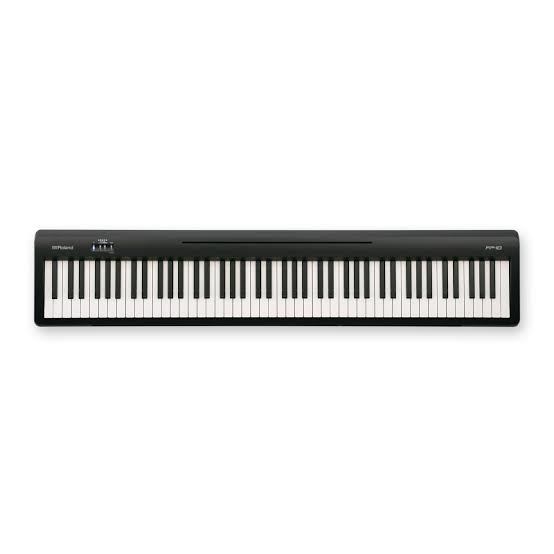 بررسی Roland FP-10؛ کیفیت کلاویه و مناسب‌بودن برای مبتدی